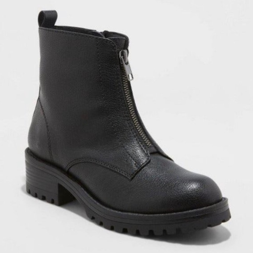Universal Thread Black Zip Combat Boots
